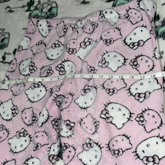 2013 Sanrio hello kitty pj pants pajama winter fuzzy bottom size medium - Picture 12 of 13